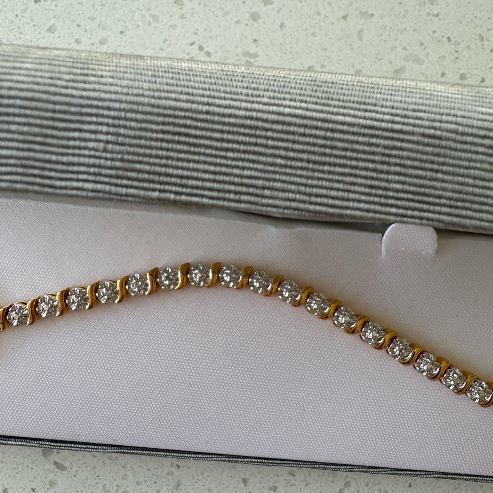 Diamond tennis bracelet - Picture 5 of 7